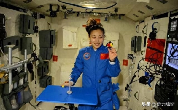 须要吃避孕药为什么会有这样的情况出现？pg电子模拟器试玩去太空的女航天员必(图19)